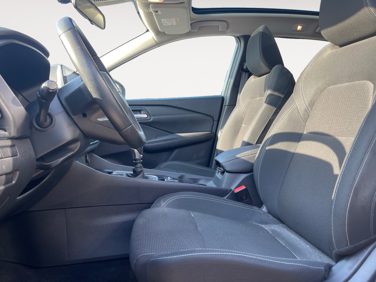 SJNTAAJ12U1028464_8_enter-driver-codriver_0_final