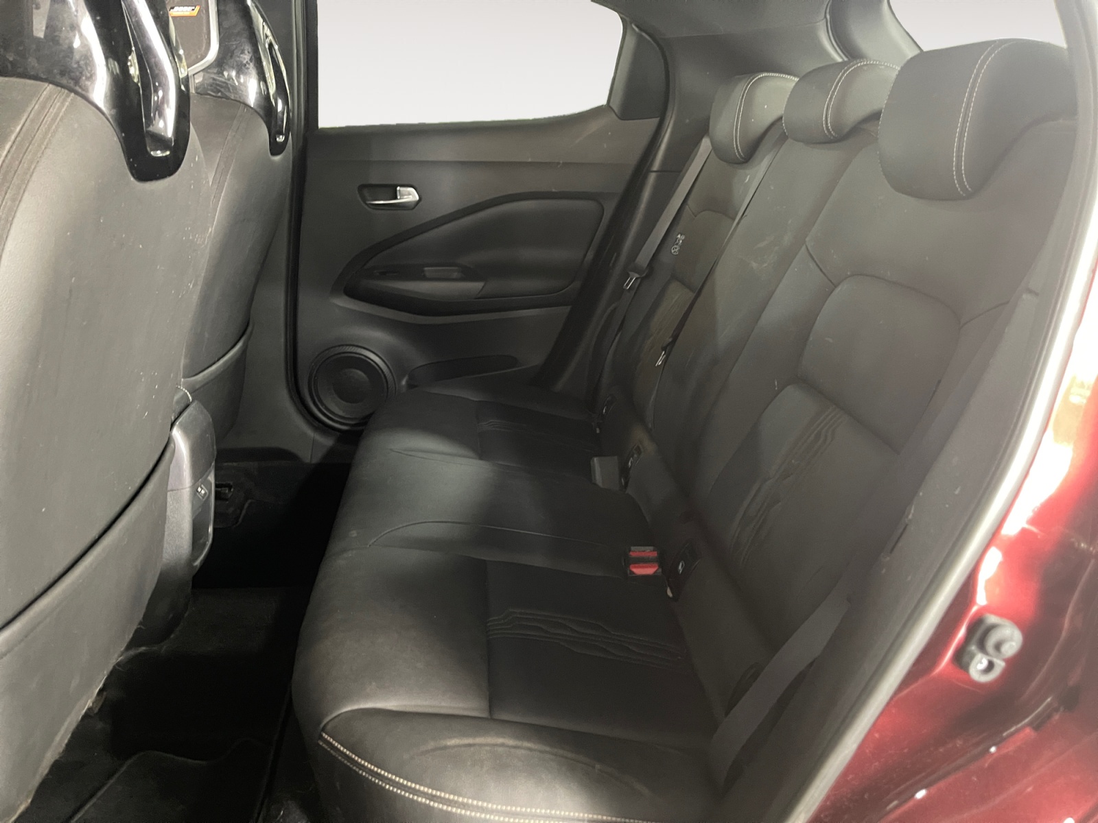 1369MFZ_12_rear-row-driver_0_final