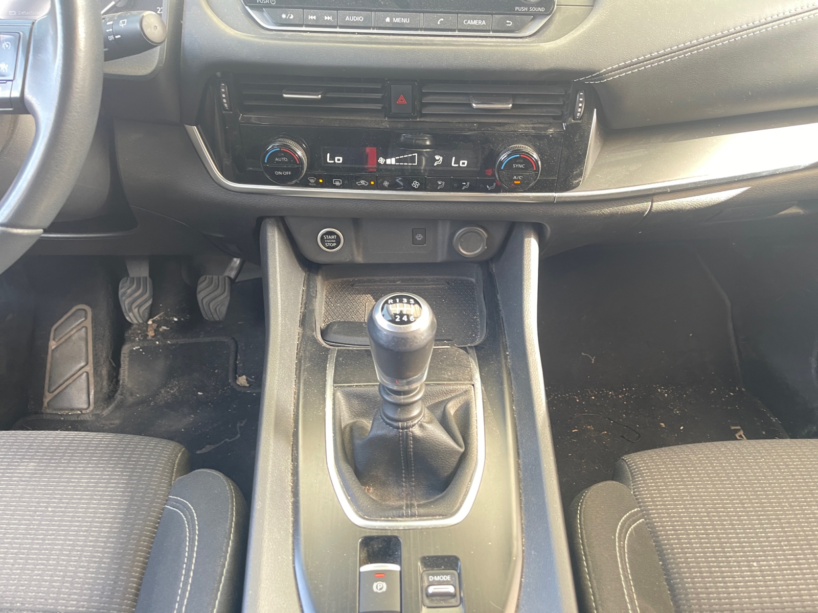 6342MFF_10_center-console-down_0_final