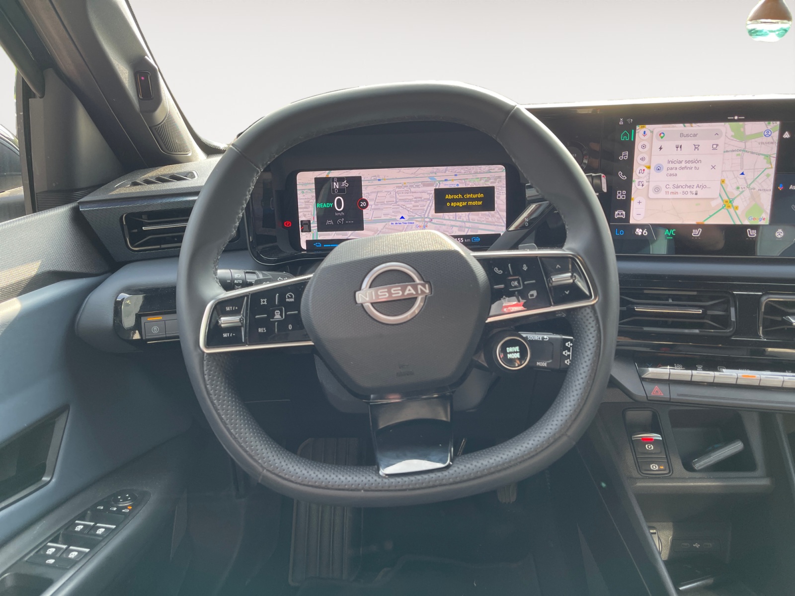 6205NKG_11_steering-wheel-driver_0_final