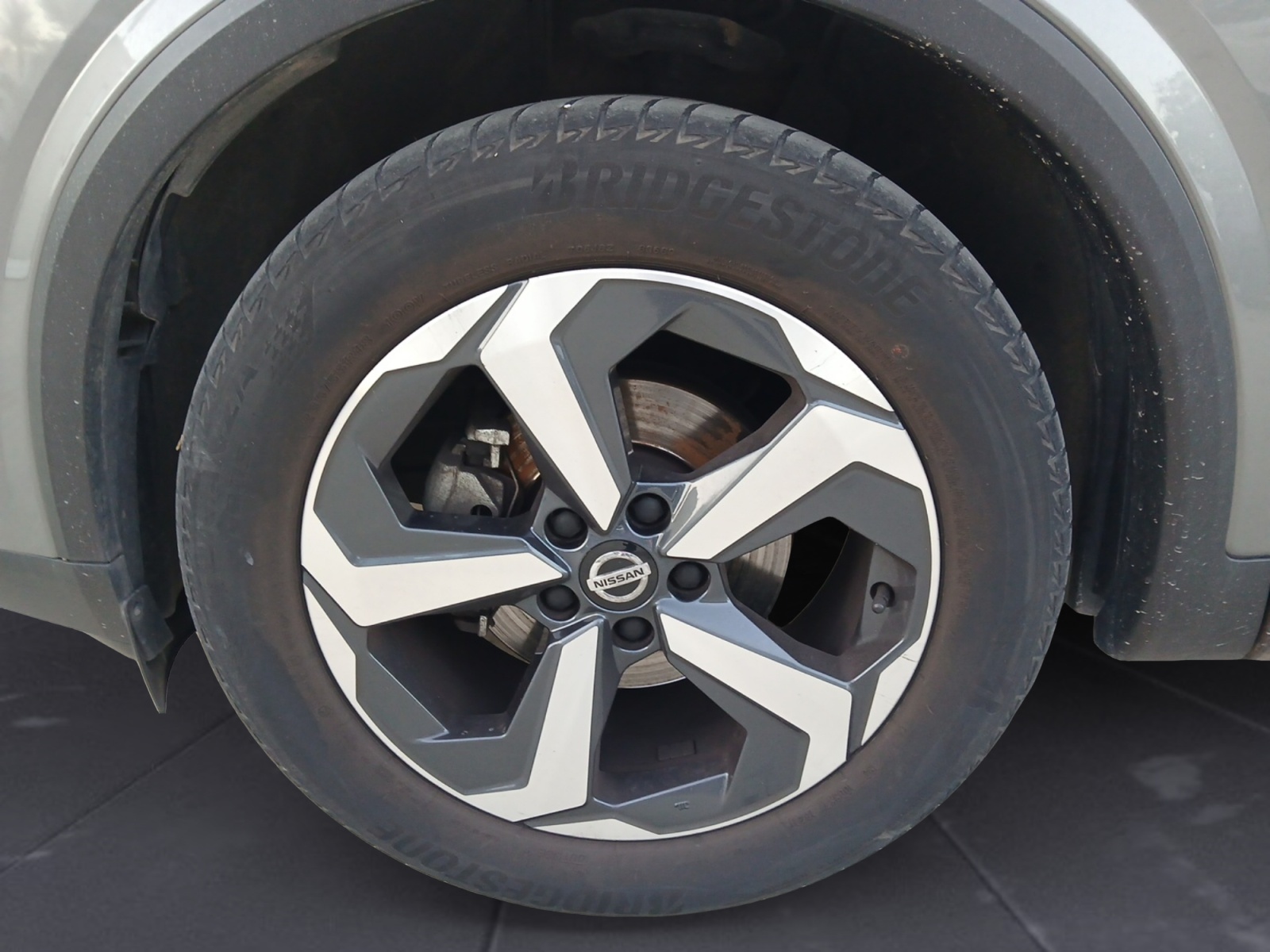 6160LTC_13_rim-front-left_0_final